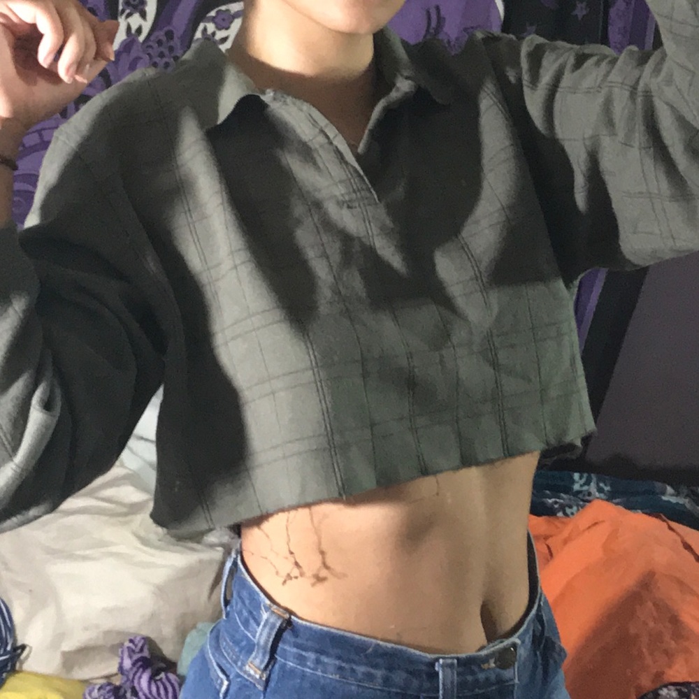 Vintage long sleeve crop top!